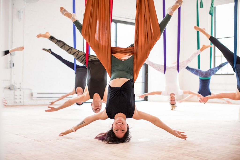  Earth & Aerial Yoga