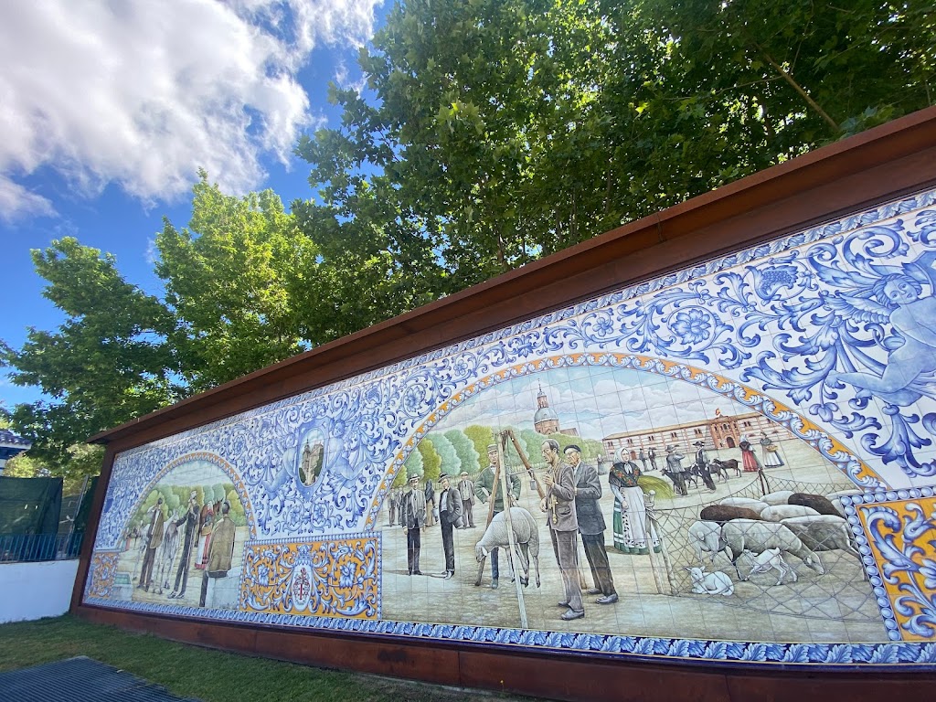 Mural ceramico del Mercado de Ganado