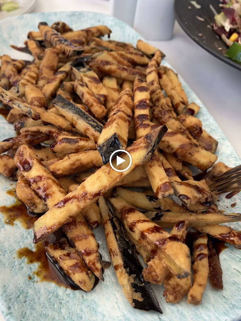 La Carihuela Chica | Restaurante en Fuengirola | Arroces, Mariscos y Pescados — Videos