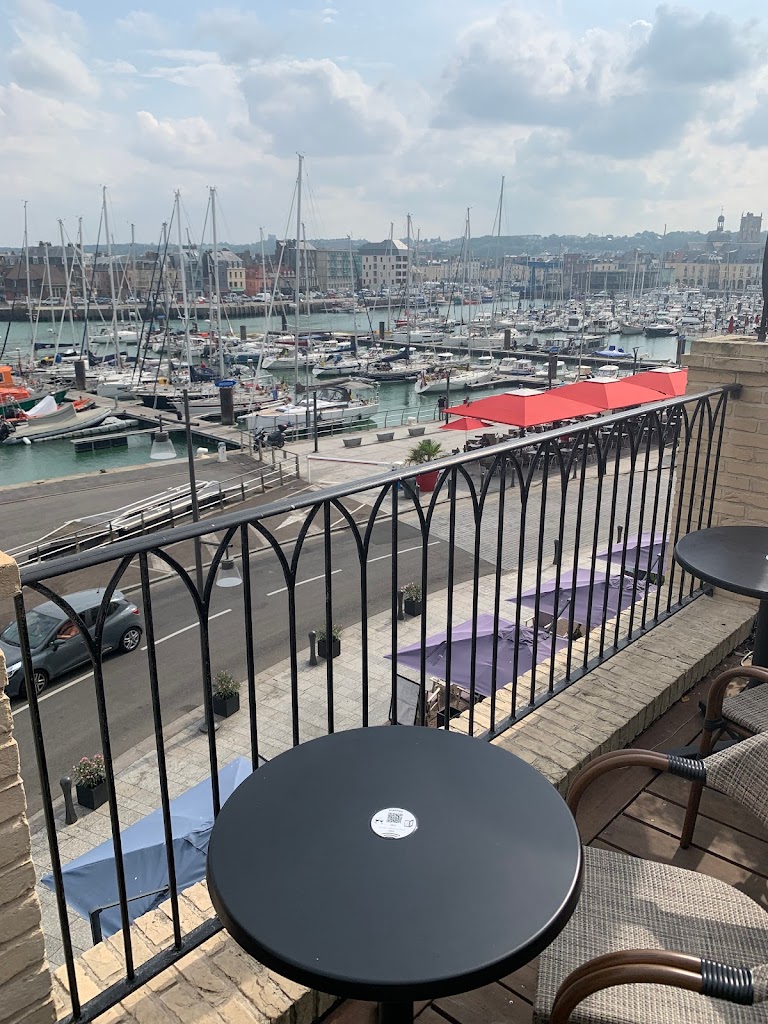 Restaurant La Tour aux Crabes in Dieppe