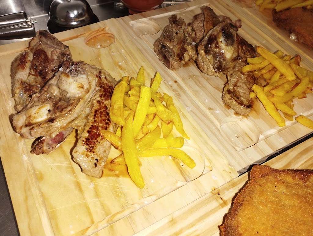 Bar Barullo Taperia — Churrasco