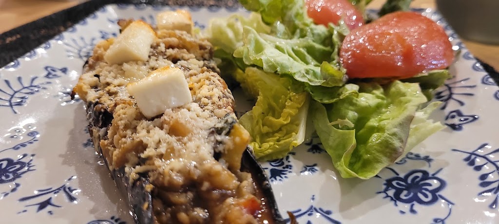 Restaurant Cami Ral — Comida y bebida