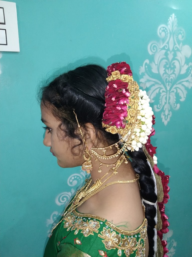Sri Sivanshi Herbal Beauty Parlour