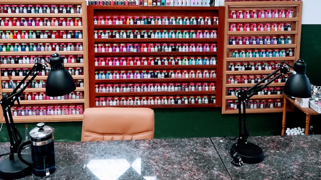 Classy Nails Salon - South Holland, IL
