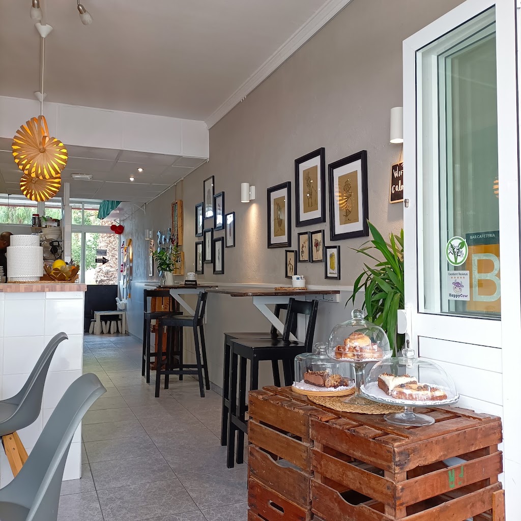 Calma cafe — Ambiente