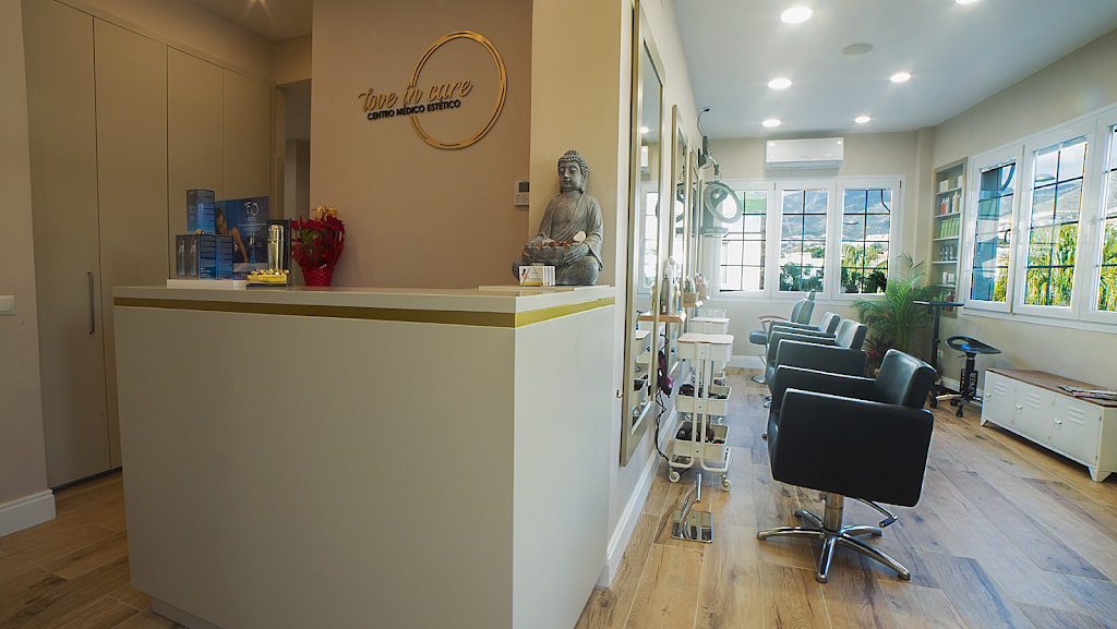 Centro Medico Estetico Loveincare - Peluqueria Maria