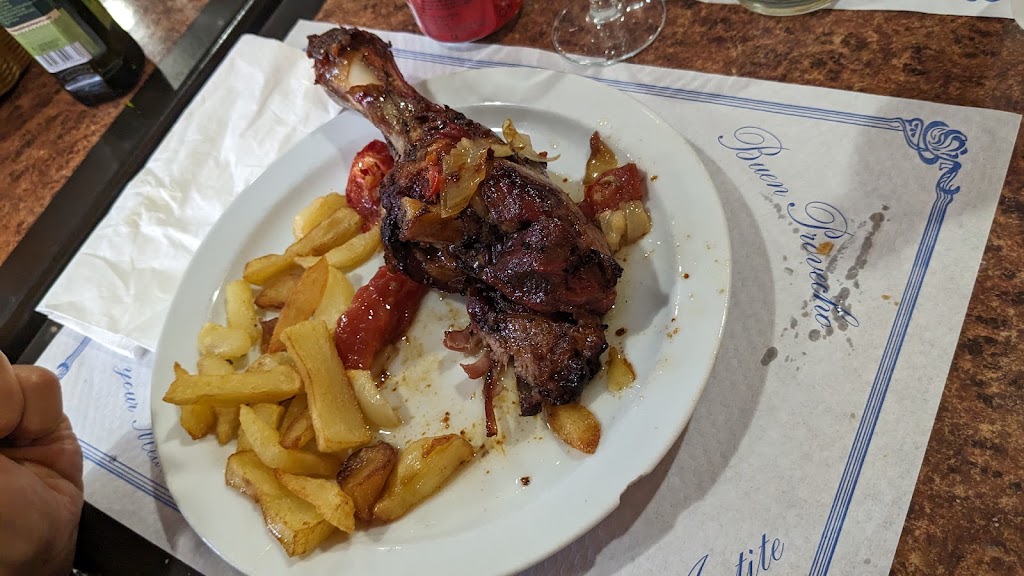 Ca La Gallega — Comida y bebida