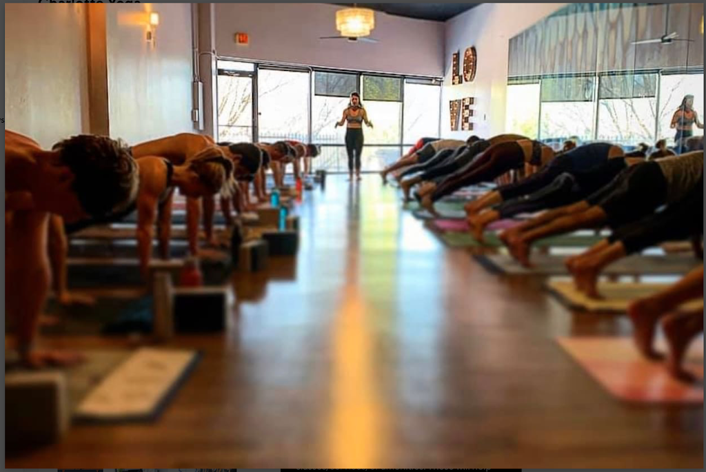  Charlotte Yoga