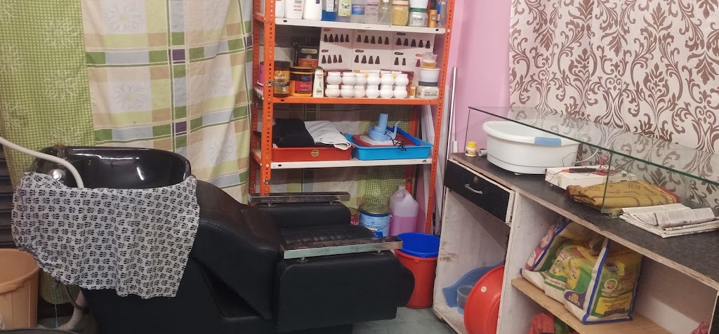 Blue Moon And Beauty Salon