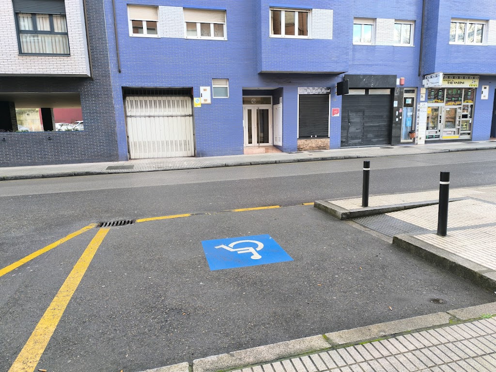 Aparcamiento para personas con movilidad reducida