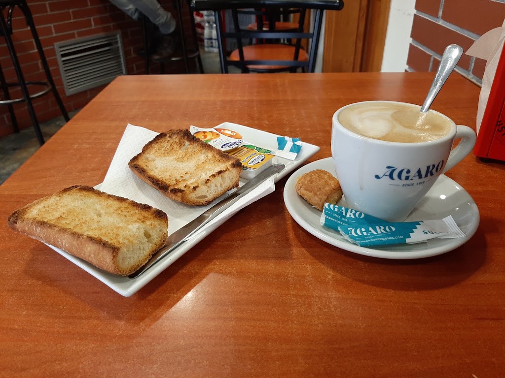EL BON CAFE — Cortado