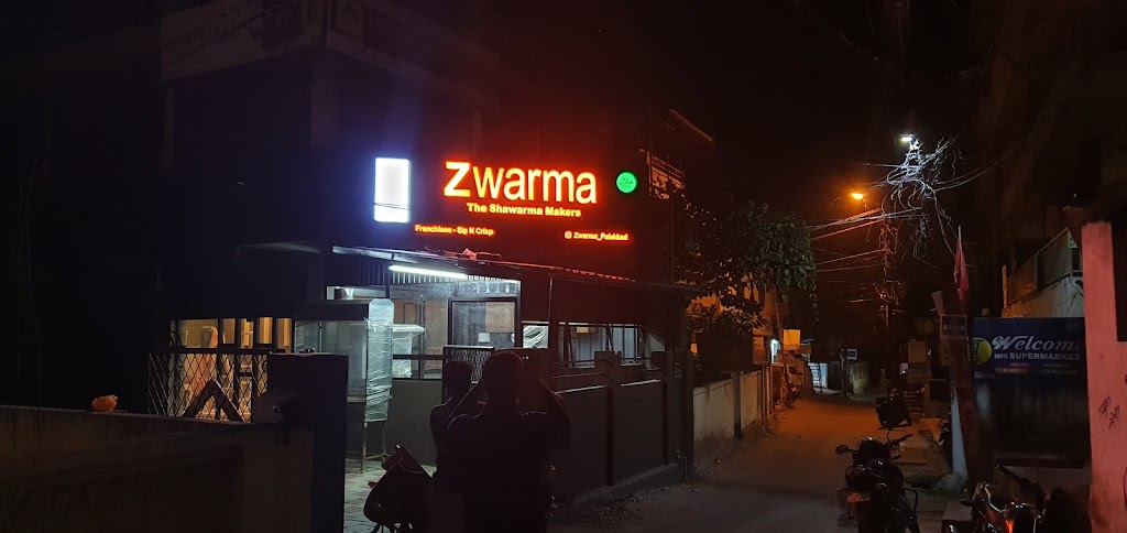 Zwarma Palakkad Sip N Crisp