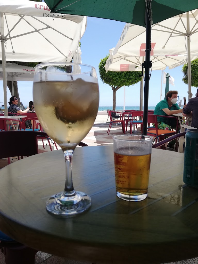Cifu Pub — Comida y bebida