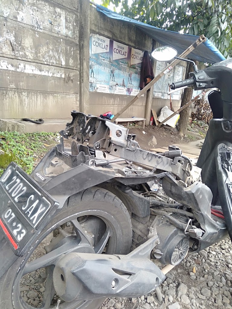 Bengkel Tambal Ban Putra Galuh