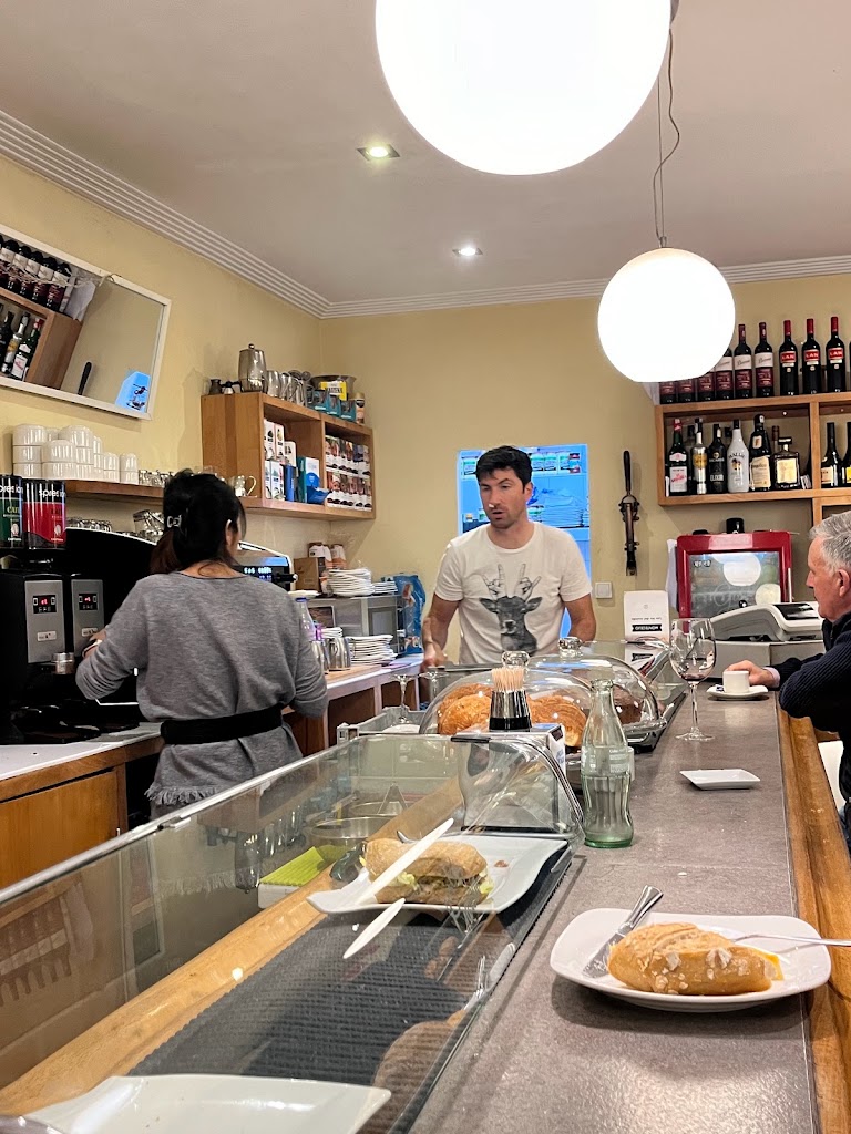 Cafe Garbin — Comida y bebida