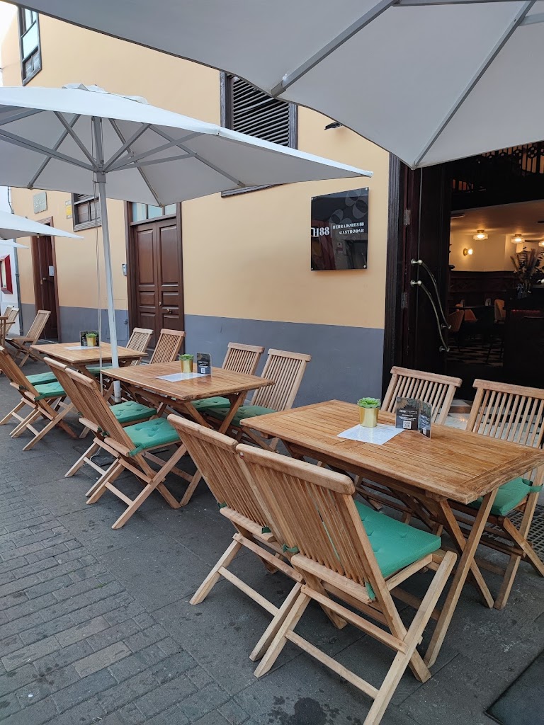 H88 | Herradores 88 Gastrobar — Del propietario