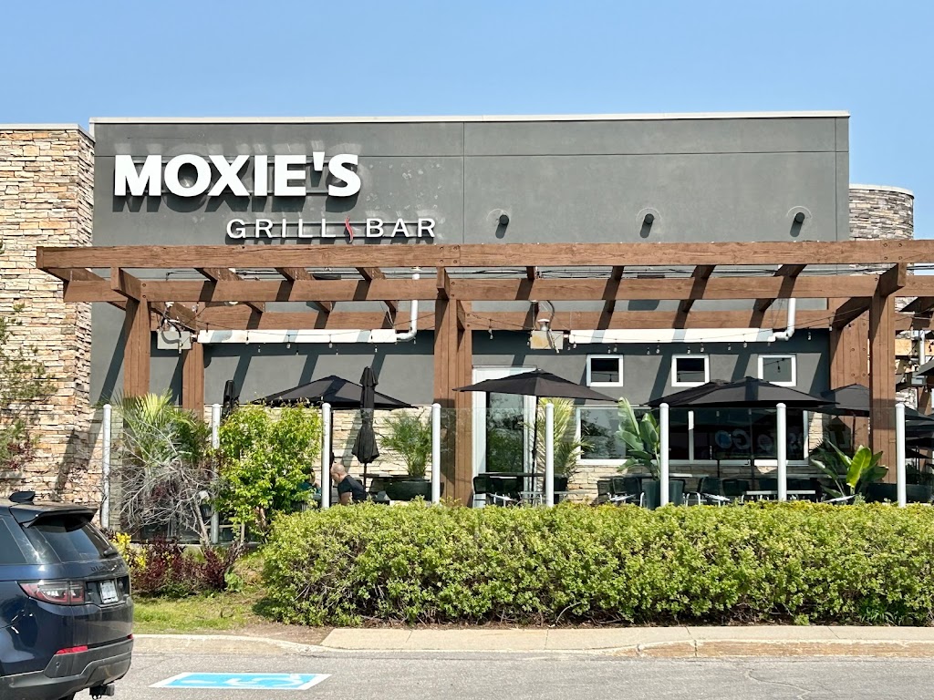 Moxies Kanata Restaurant in Kanata
