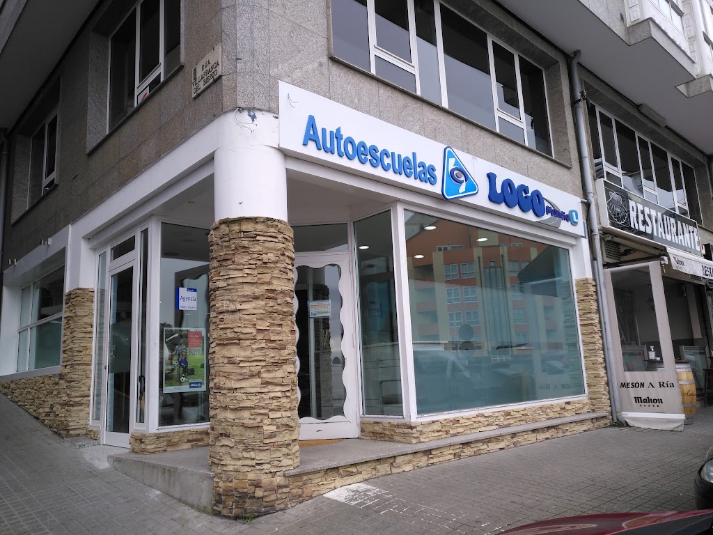 Autoescuelas Logo Viveiro Mundial — Automovil