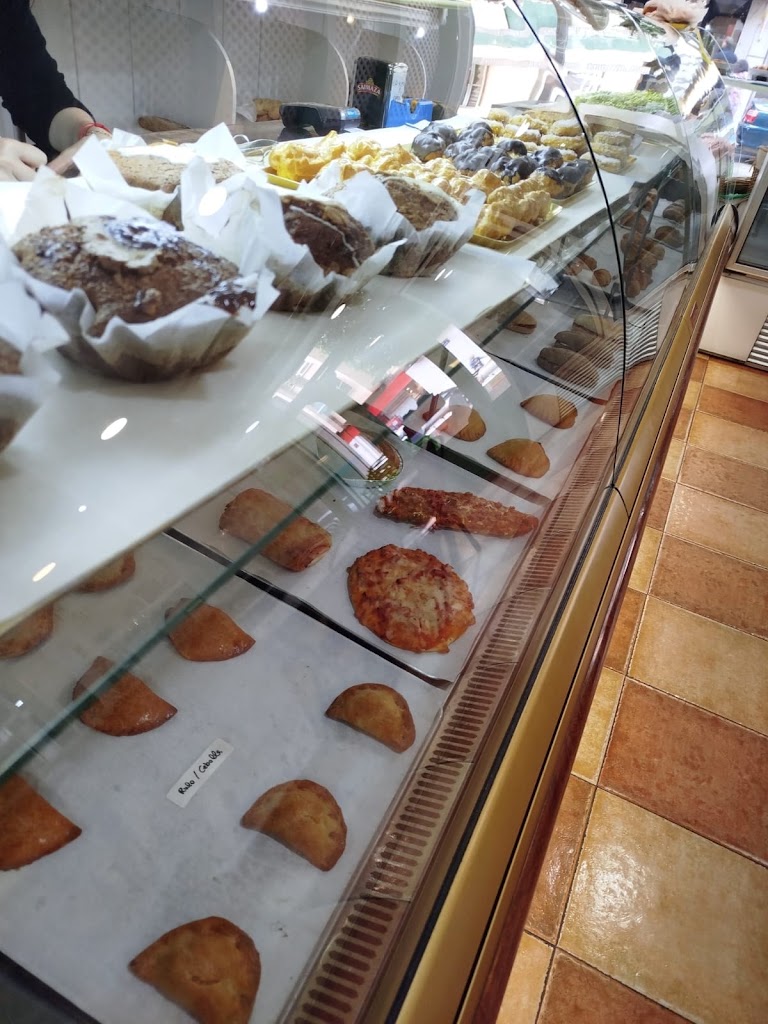 La Nueva Cafeteria — Comida y bebida
