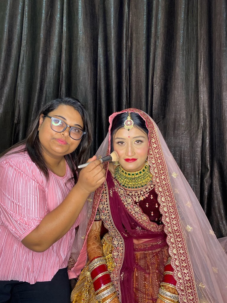 Rashi Jain Celebrity Makeup Artist