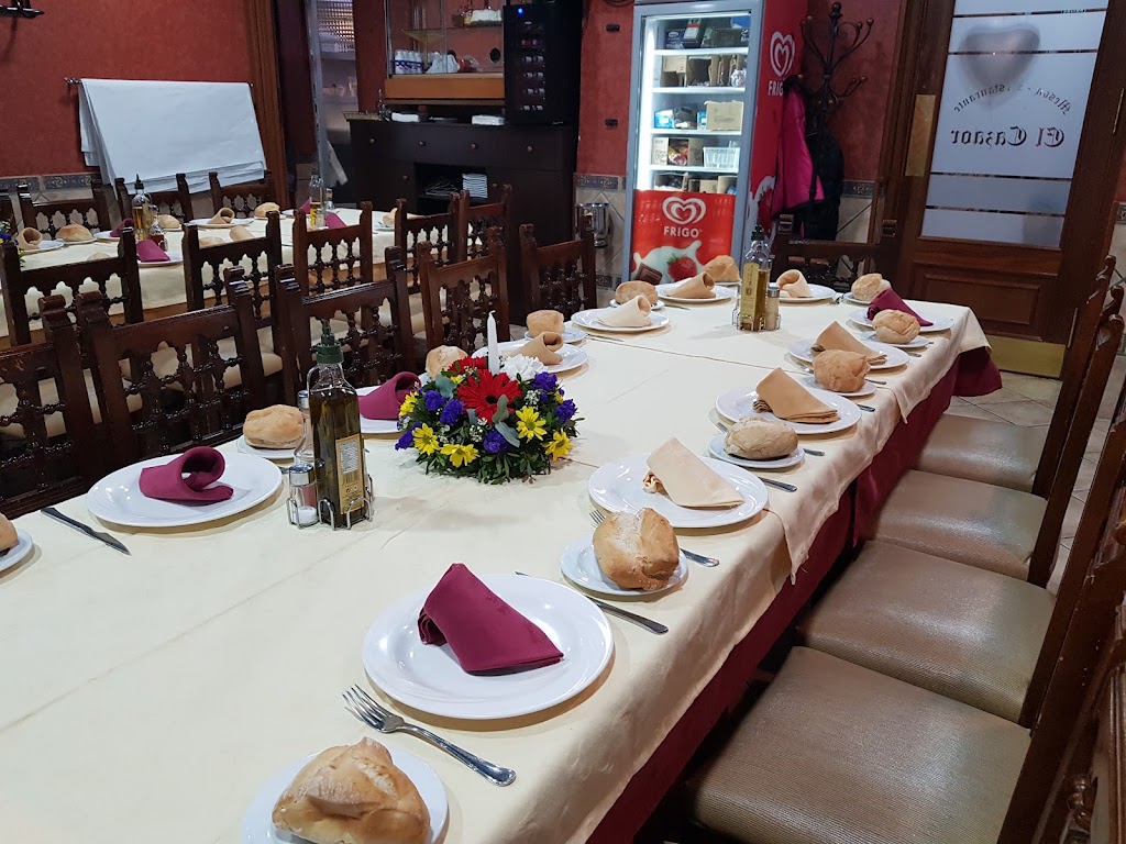 Meson Restaurante El Cazaor — Ambiente
