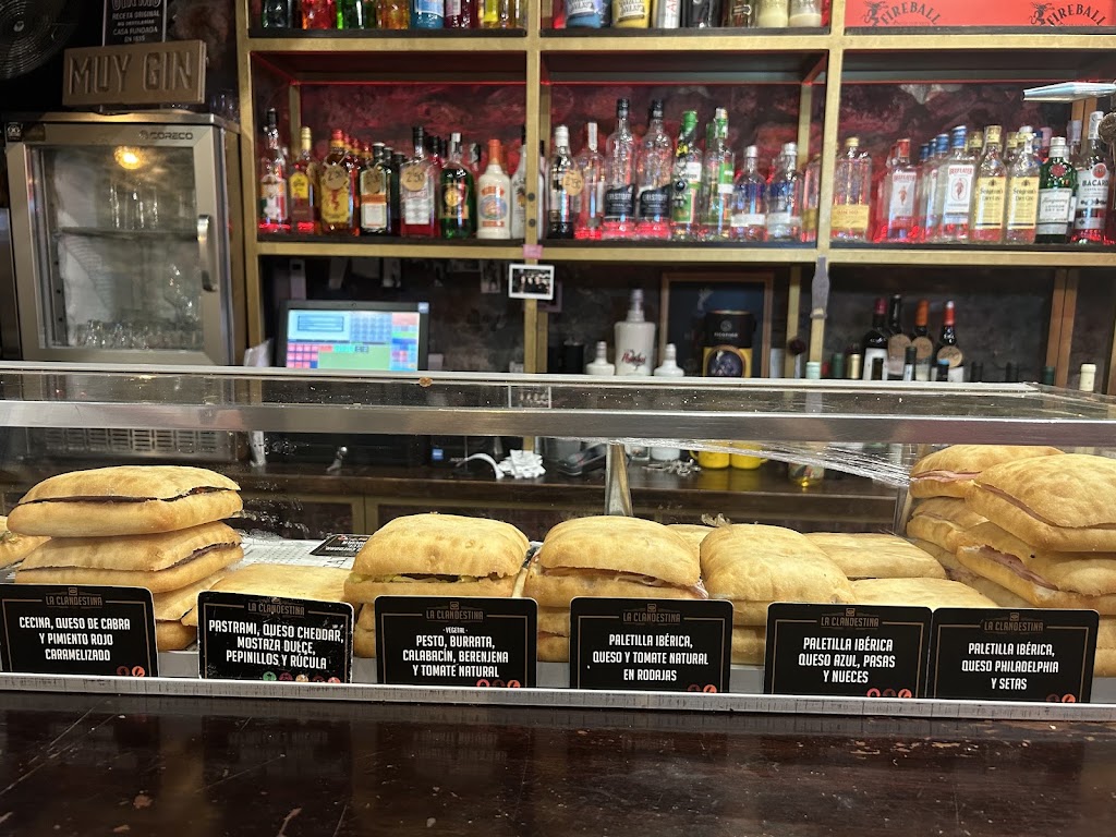 Bar La Clandestina — Ambiente