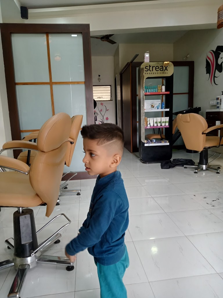 Yash Hair Gents Salon