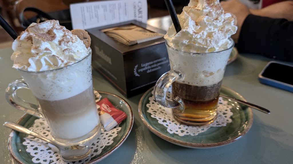 Cafeteria Cadamunt — Cafe