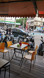 6451106958bede739e1a17f7 的照片
