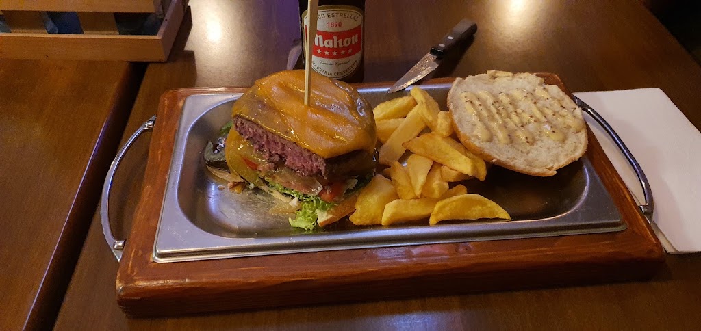 Restaurante El Bucaro — Comida y bebida