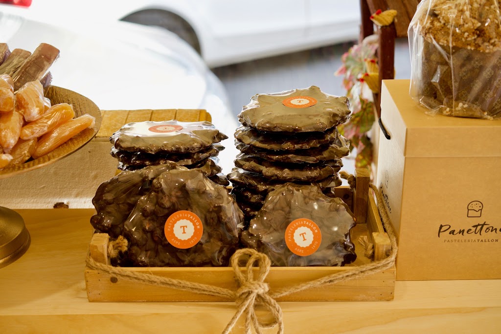 Pasteleria Tallon — Comida y bebida