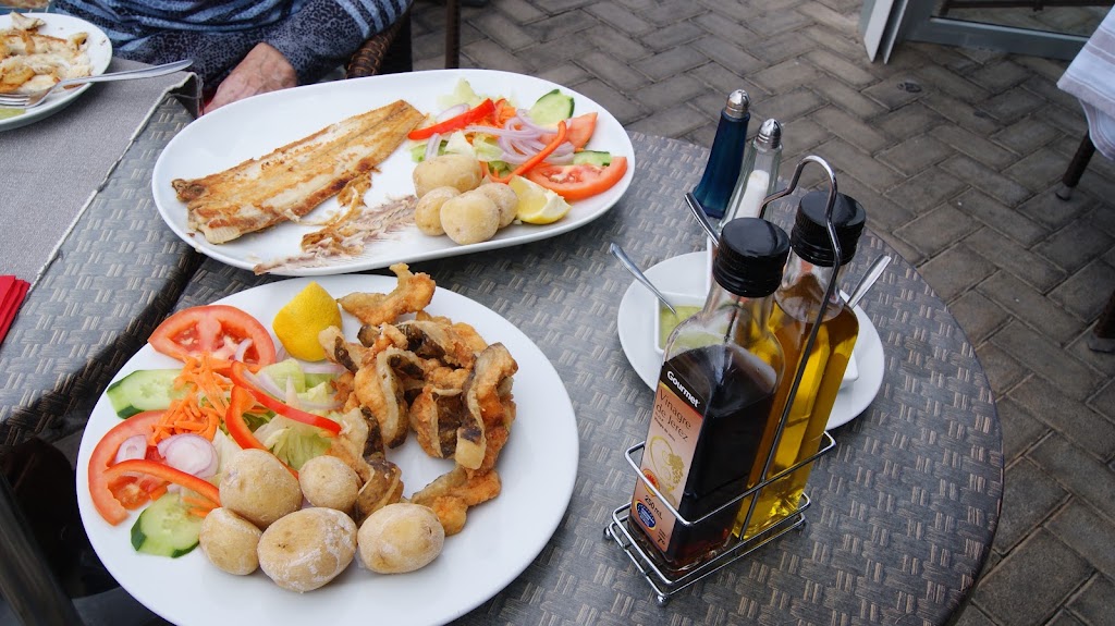 Restaurante La Veleta — Comida y bebida