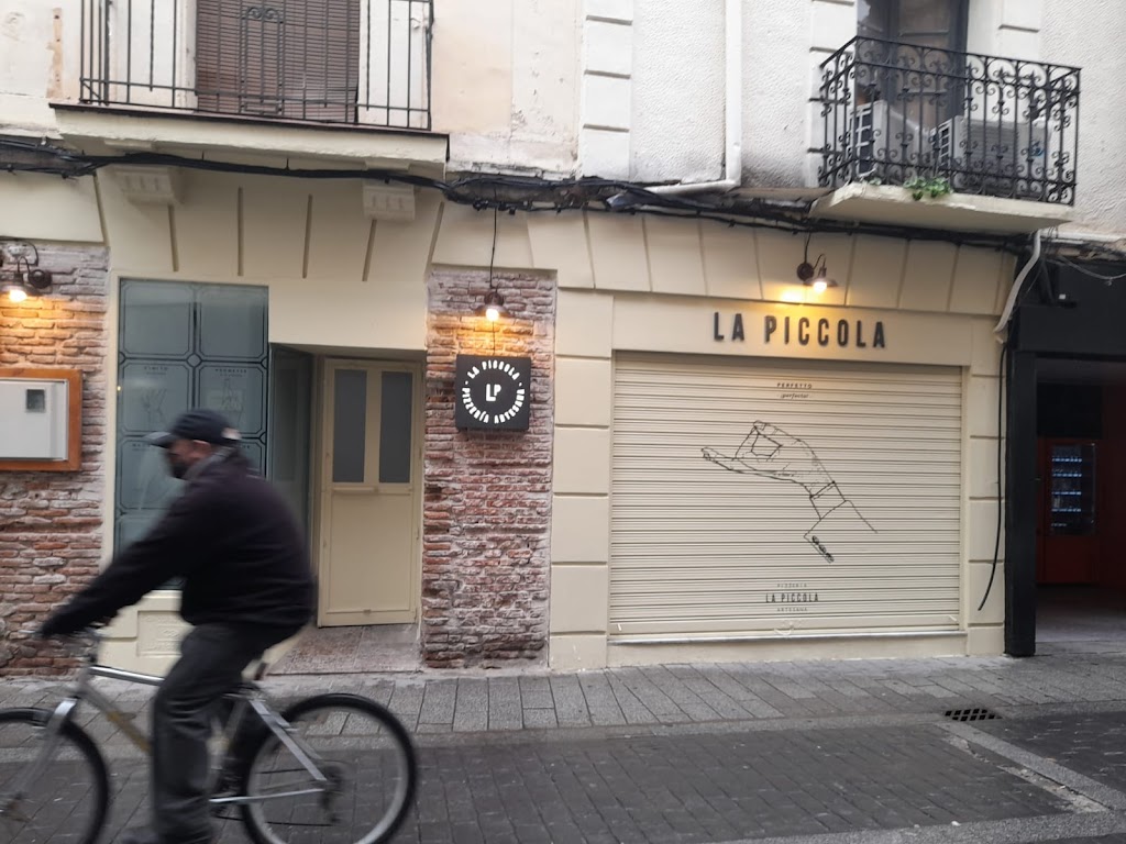 Pizzeria Artesana La Piccola
