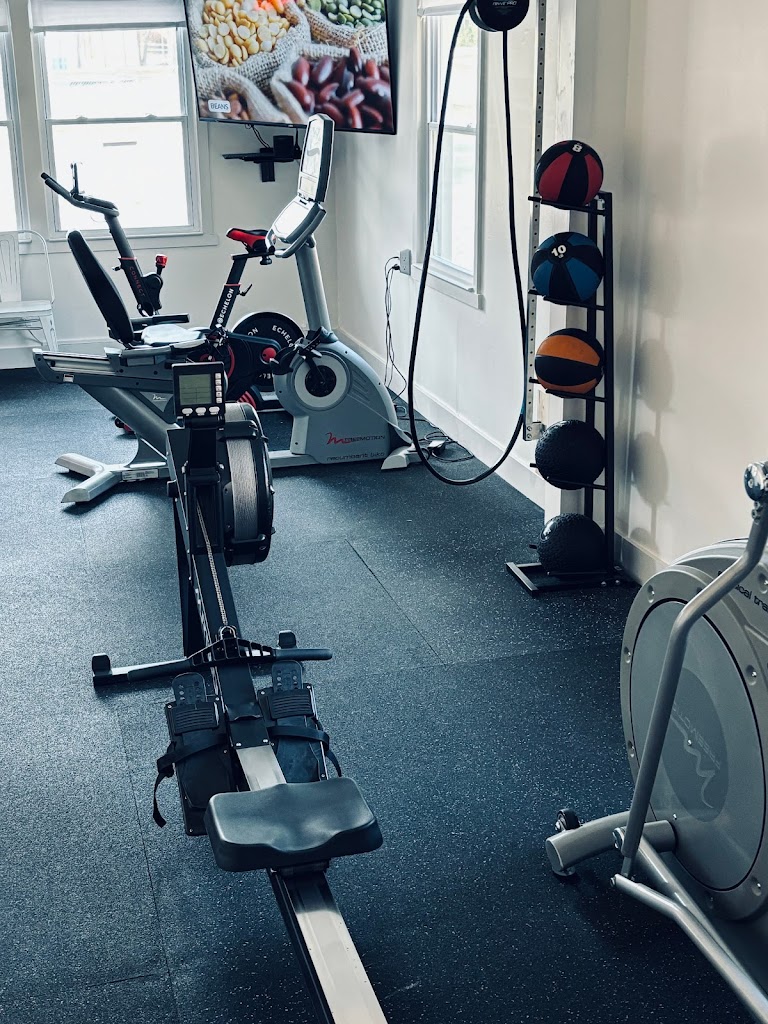  Q Fitness and Wellness