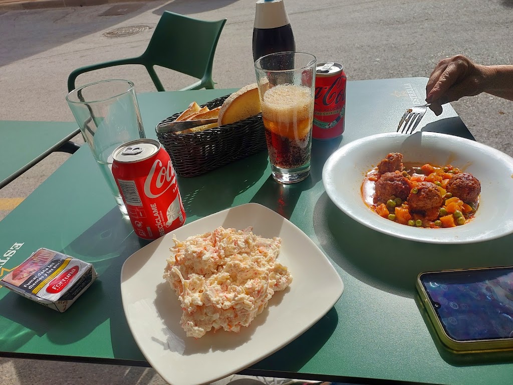 La chirrina — Comida y bebida
