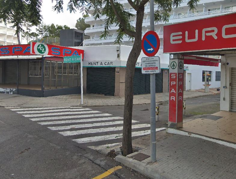 FALCO RENT A CAR — Exterior