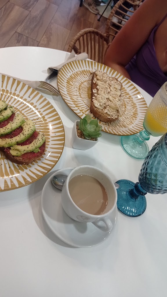 El Regreso Cafe Brunch — Cafe