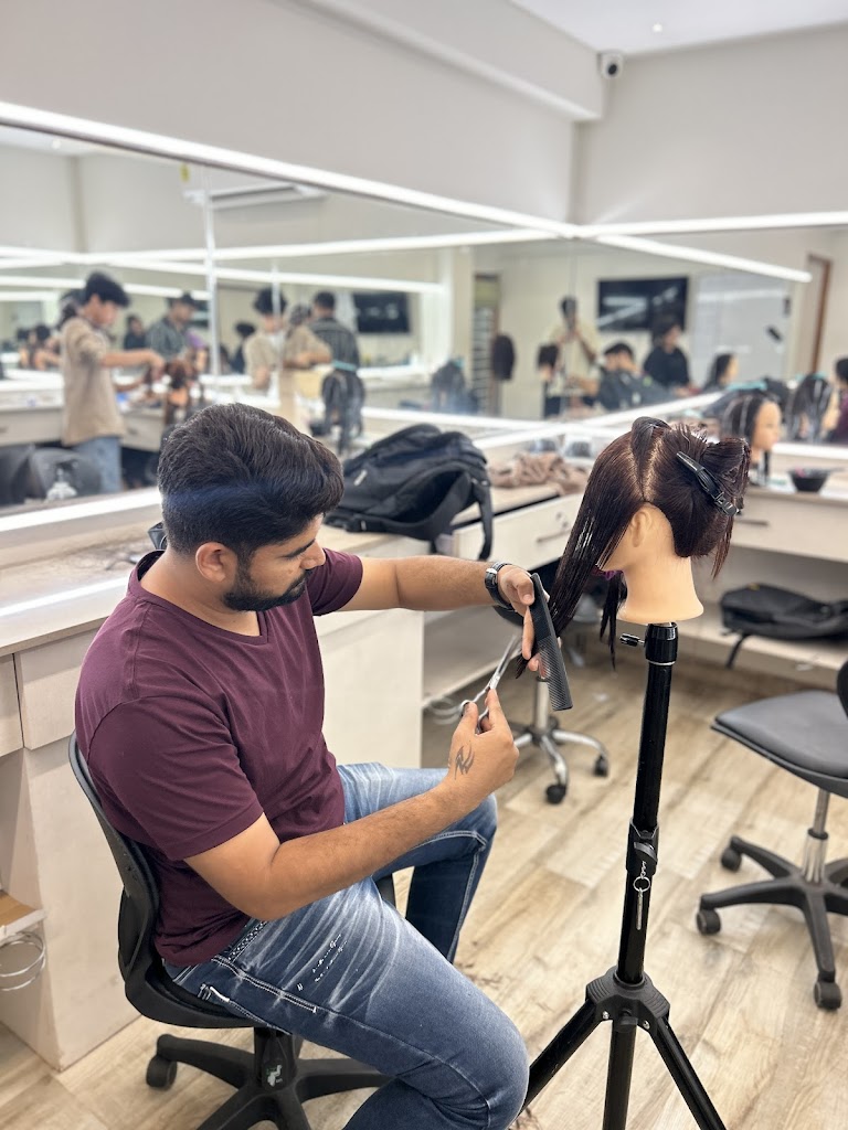 Ashoka Unisex Salon