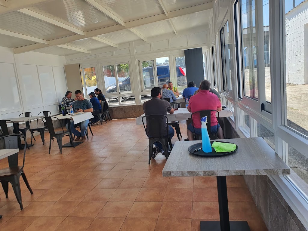 Bar Restaurante La Parrondina — Ambiente