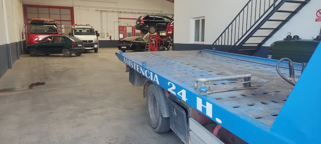 Talleres Y Gruas Cayetano Jimenez S.L. — Taller