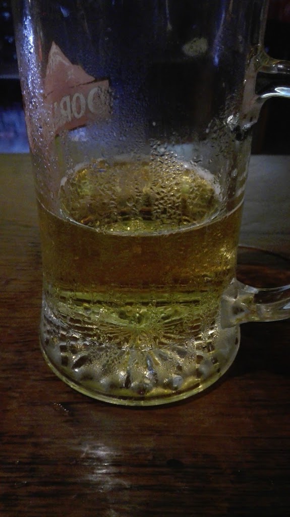 Pub Haring — Comida y bebida