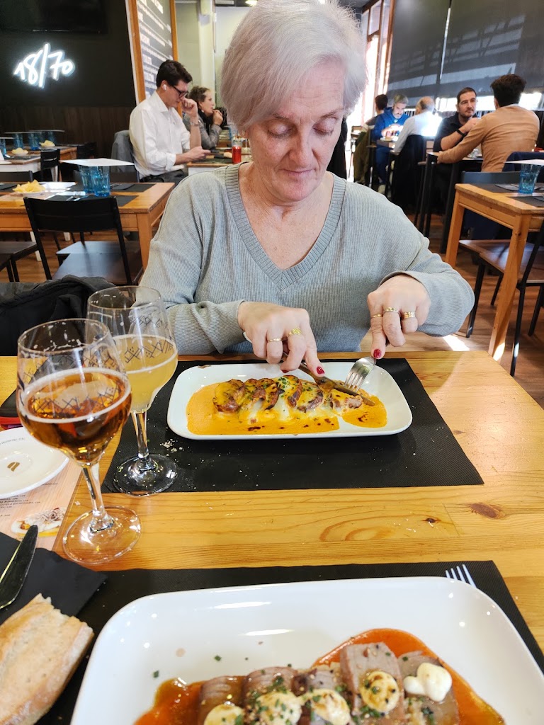 La Plaza CAFE-BAR. — Mas recientes