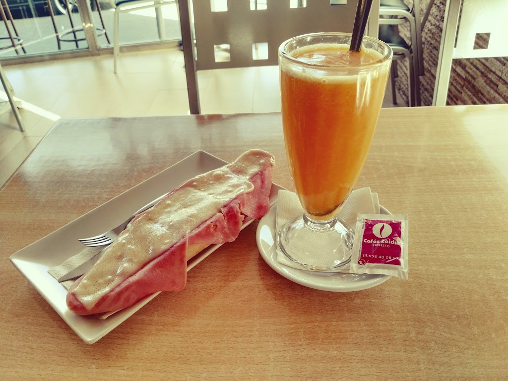 Cafeteria Ideal — Cafe