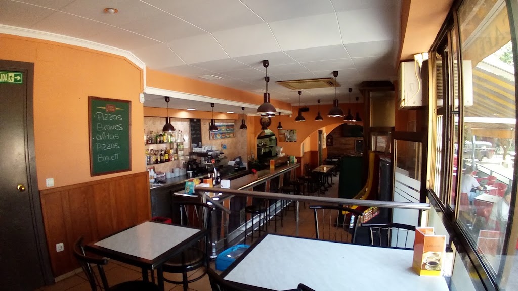 Bar Cafe Cafe — Ambiente