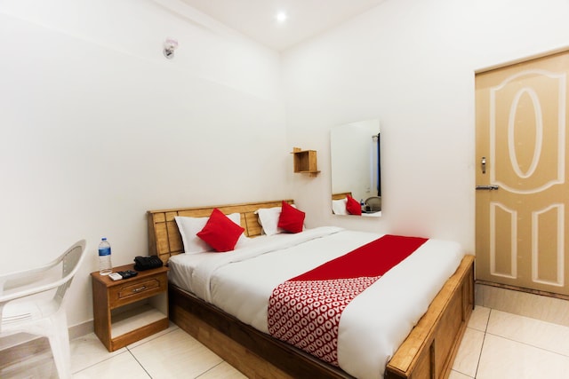 Oyo 46239 S K Residency
