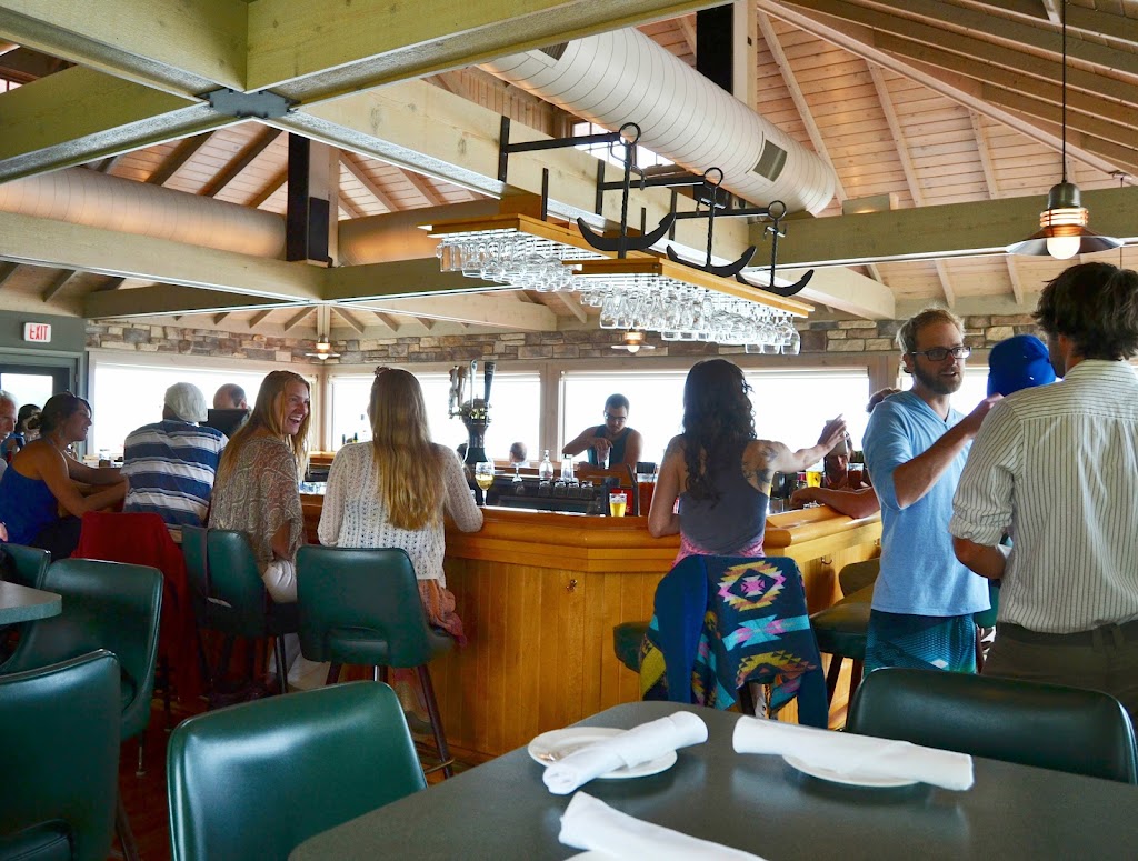  Top Deck Restaurant at Gordon Lodge