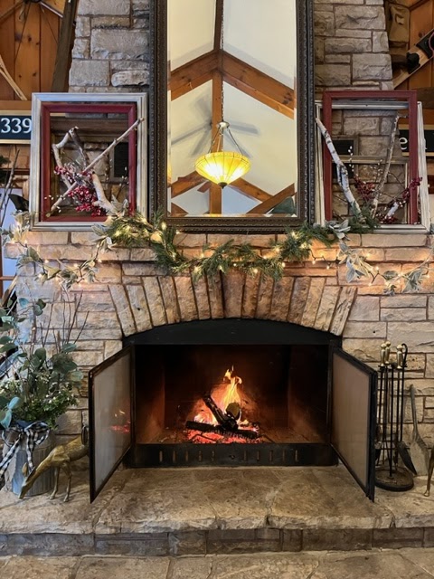  Eagle Waters Resort & Supper Club