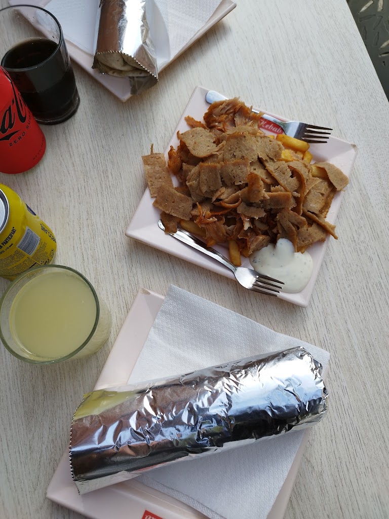 A One Kebab sant boi — Comida y bebida