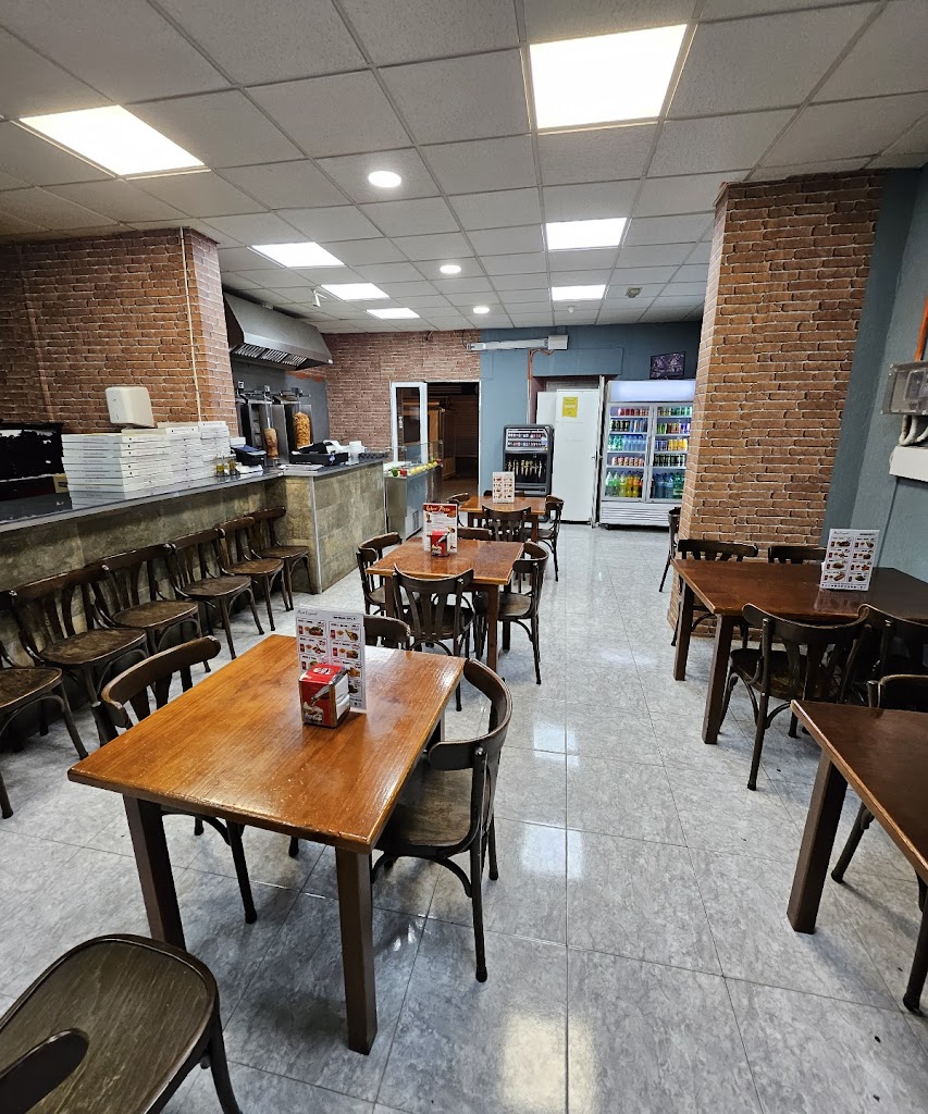 Lahori Pizza & Kebab