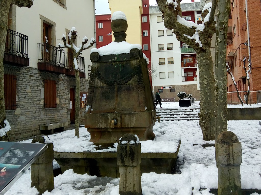 Fuente De Los Tres Canos